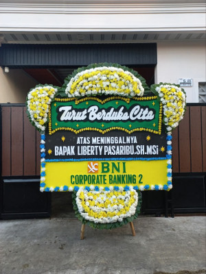 Papan Bunga Duka di Woha